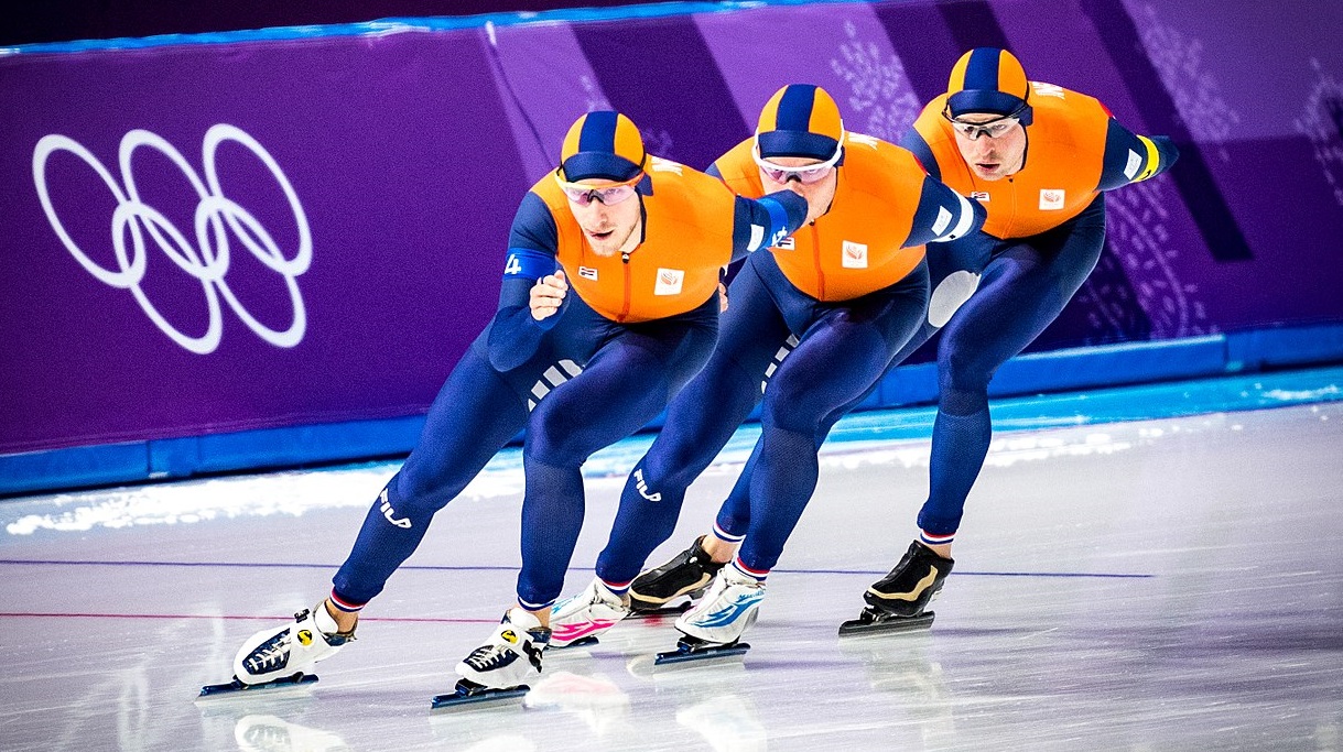 Triviaal Bowling Bijdrager Hoe komt het dat we kunnen schaatsen? | the Quantum Universe